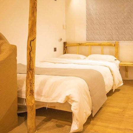 Right Here Hotel Dunhuang Zewnętrze zdjęcie